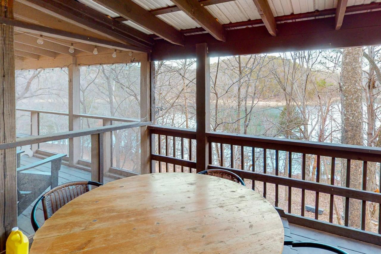 Lone Star Lake House Юрика Спрингс Экстерьер фото